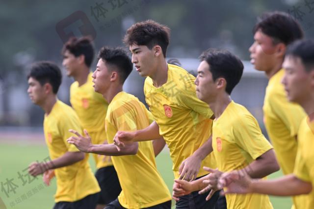500万网彩票-国少敲定U17亚预赛23人名单 明晚对阵巴林生死战